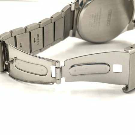 SEIKO セイコー クロノグラフ 電波 ソーラー 腕時計  V195-0AE0 シルバー x ブラック