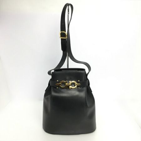  Salvatore Ferragamo サルヴァトーレフェラガモ ガンチーニ 巾着型 ショルダーバッグ AN 21 3160 ブラック