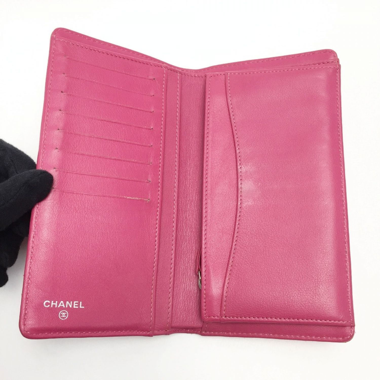【箱・ギャランティカード付】CHANEL シャネル　エナメル　二つ折り財布