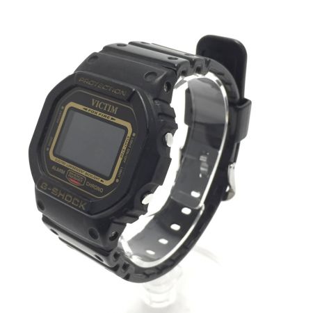  CASIO カシオ G-SHOCK VICTIMコラボ 5周年記念モデル DW-5600VT VICTIMコラボ ブラック クォーツ メンズ 腕時計