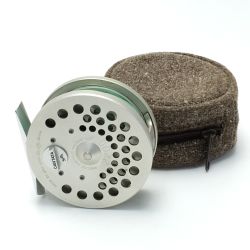 ☆☆ ufmウエダ CANTATA カンタータ 2200 フライリール Bランク