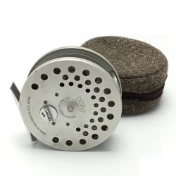 ☆☆ ufmウエダ カンタータ 2400 フライリール Bランク