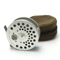 ☆☆ ufmウエダ CANTATA カンタータ 2300 フライリール Bランク