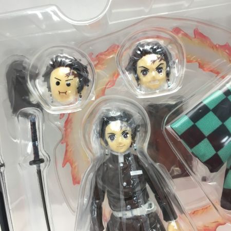   BUZZmod.鬼滅の刃 竈門炭治郎 フィギュア