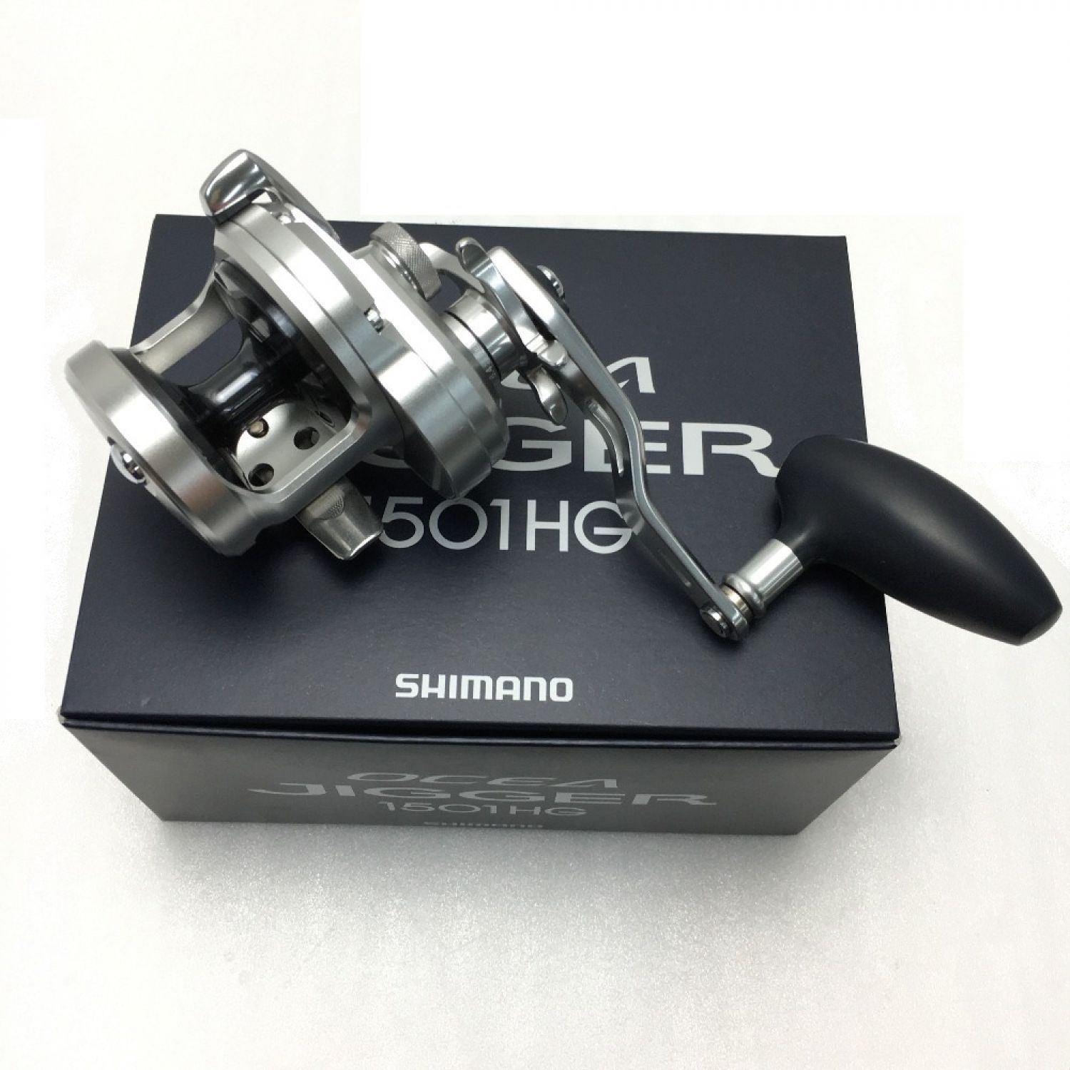 中古】 SHIMANO シマノ 17 オシアジガー 1501HG ベイトリール 箱付き