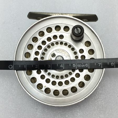  ufmウエダ カンタータ 2200 フライリール