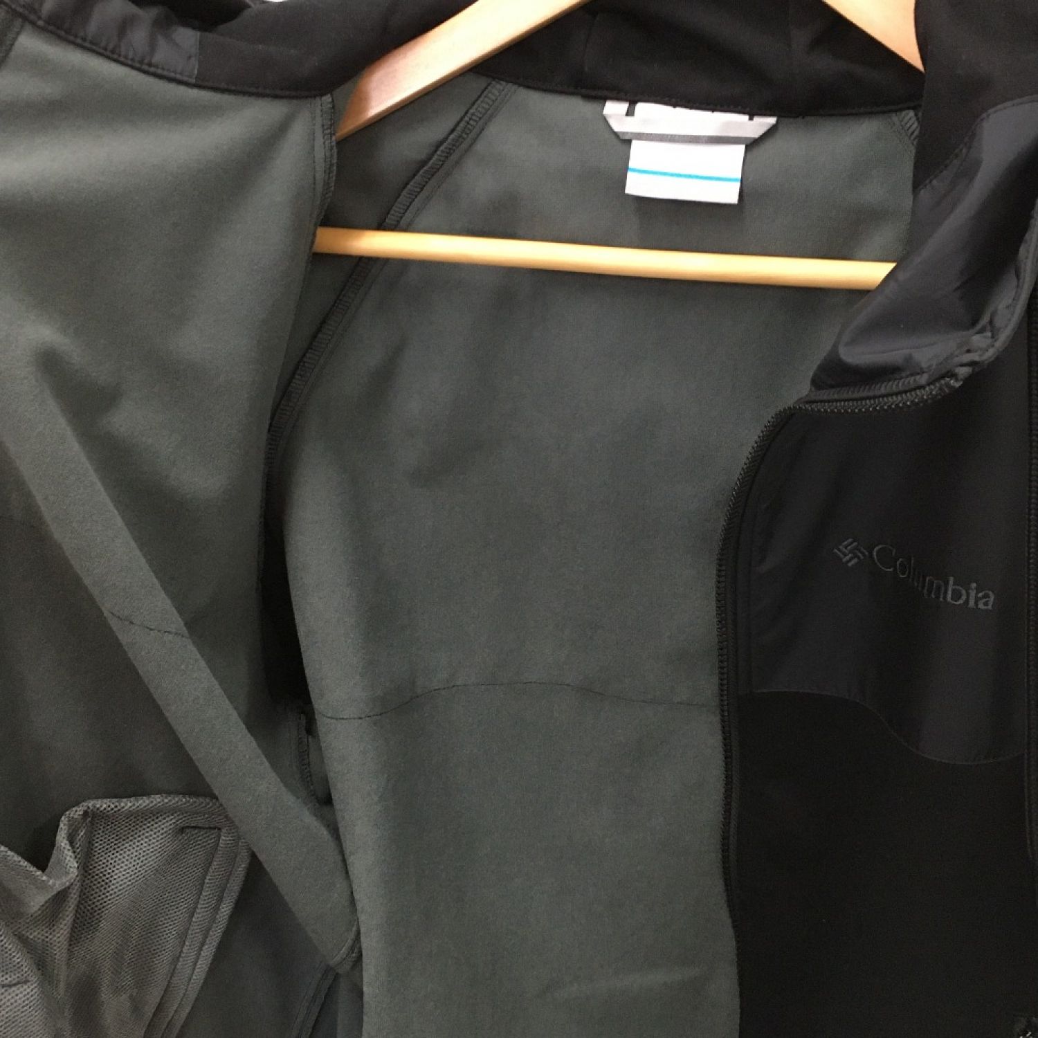 中古 Columbia コロンビア レッドテーブルパインズフルジップフーディー パーカー Size S メンズ Pm3813 ブラック Sランク 総合リサイクルショップ なんでもリサイクルビッグバン オンラインショップ
