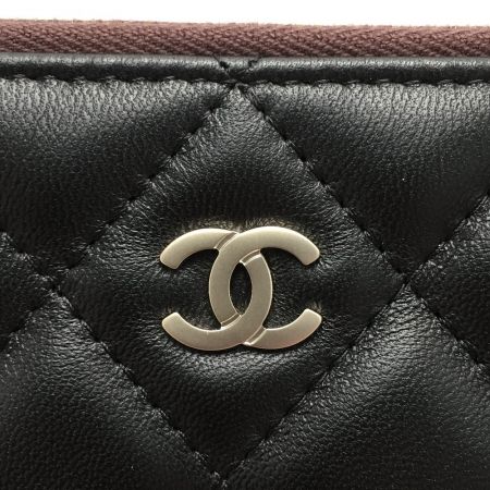  CHANEL シャネル マトラッセ クラッチバッグ ブラックｘボルドー ラムスキン 箱・布袋・ギャランティカード有