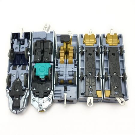   新幹線変形ロボ《 シンカリオン ALFA-X 》プラレール