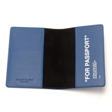  オフホワイト オフホワイト ロゴプリント パスポートホルダー パスケース 箱付き ネイビー