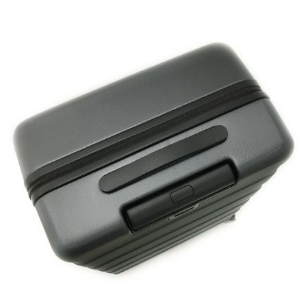 Ryohin Keikaku Co., Ltd. 無印 良品計画 MUJI 無印良品