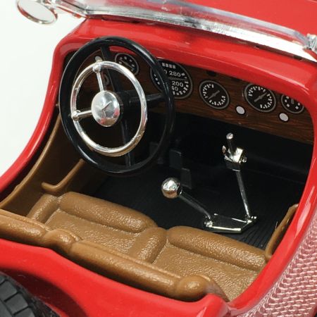   burago ブラーゴ《 メルセデスベンツSSK 1928 》レッド / フィギュア