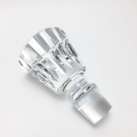  CAMUS カミュ カラフェ バカラボトル 700ml 40度 替え栓付 ブランデー コニャック 未開栓