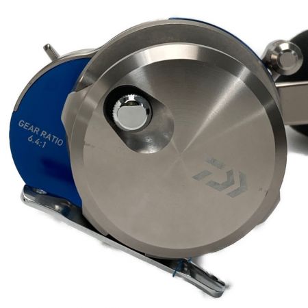  DAIWA ダイワ 15 ソルティガ 10H ベイトリール 箱付き 607253