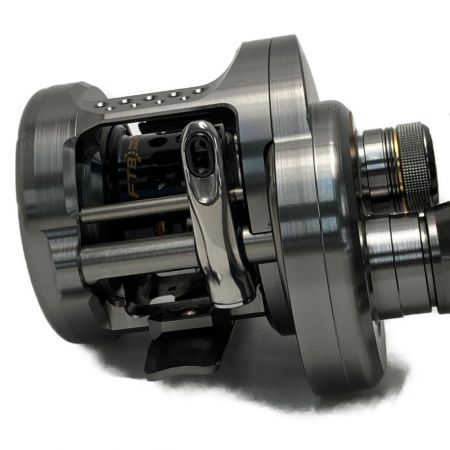  SHIMANO シマノ 17 カルカッタ コンクエスト BFSHG LEFT ベイトリール 箱付き 03676