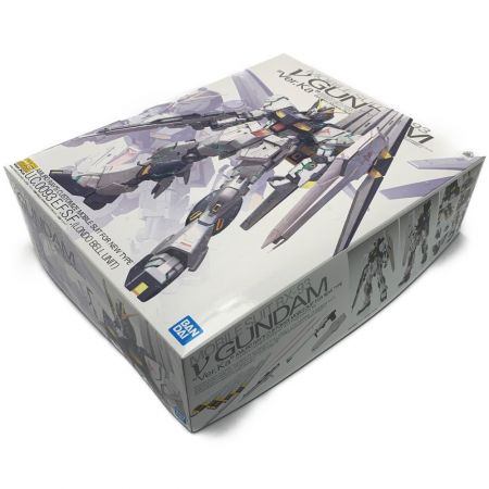   機動戦士ガンダム《 逆襲のシャア RX-93 vガンダム 》Ver.Ka / 1/100スケール / ガンプラ