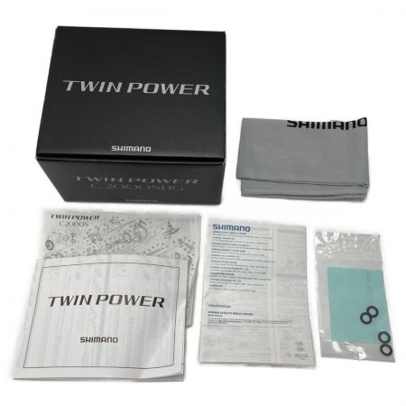  SHIMANO シマノ 20 ツインパワー C2000SHG 箱付き スピニングリール 04137