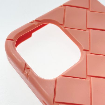  BOTTEGA VENETA ボッテガヴェネタ イントレチャート iPhoneケース 13pro Max ピンク ラバーシリコン