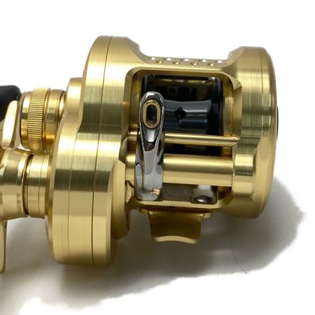  SHIMANO シマノ 22 カルカッタコンクエスト 200XG ポーチ付き ベイトリール 044402
