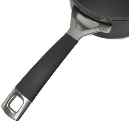  LE CREUSET ルクルーゼ 《 ミルクパン 16cm 》ガス・IH対応  ブラック