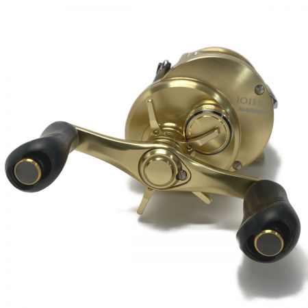  SHIMANO シマノ 15 カルカッタコンクエスト 101HG ベイトリール 箱付き 03438
