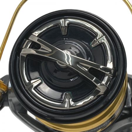  SHIMANO シマノ 16 ヴァンキッシュ C3000HG スピニングリール 箱付き 03504