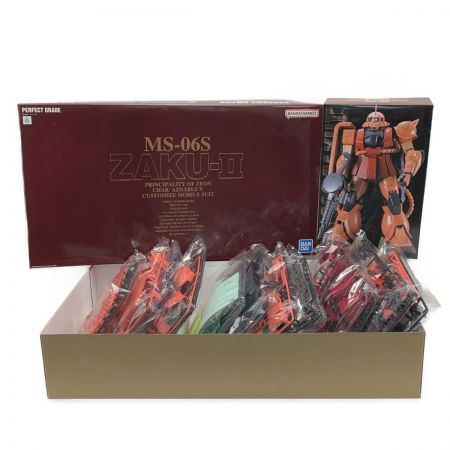  BANDAI バンダイ 機動戦士ガンダム《 シャア・アズナブル専用 ザク2 》パーフェクトグレード / MS-06S