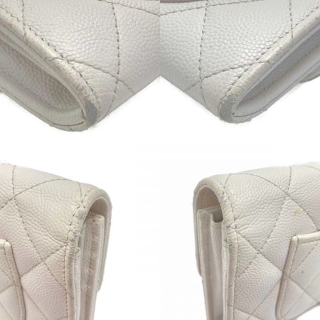  CHANEL シャネル マトラッセ フラップ ウォレット AP0241 ホワイト キャビアスキン 長財布 ギャランティカード有