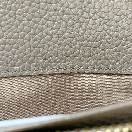  Salvatore Ferragamo サルヴァトーレフェラガモ ガンチーニ  JP-22-D502 グレージュ 2つ折り長財布 