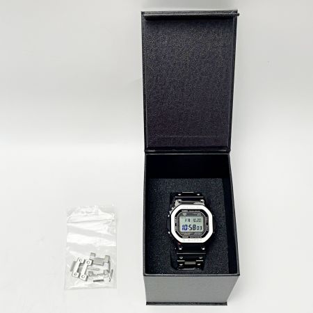  CASIO カシオ G-SHOCK 電波ソーラー GMW-B5000D-1JF シルバー メンズ 腕時計 フルメタル 箱・コマ有