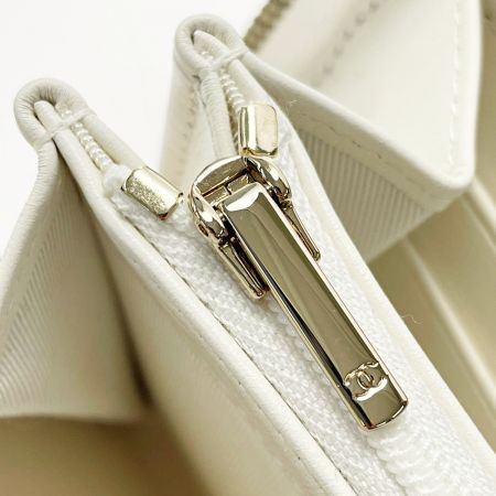  CHANEL シャネル タイムレスクラシック ラウンドファスナー財布 AP0242 ホワイト キャビアスキン レディース 箱・布袋・ギャランティ有