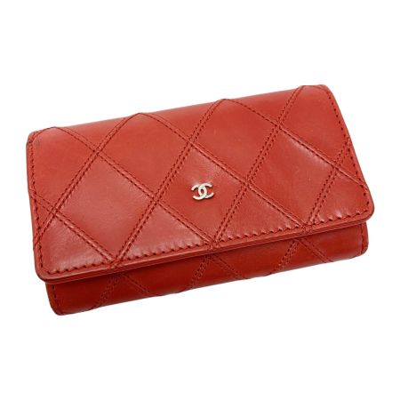  CHANEL シャネル マトラッセ レザー ココマーク レッド キーケース 6連 レディース シルバー金具 