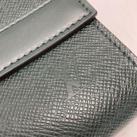  LOUIS VUITTON ルイヴィトン タイガ ボルガ M30204 エピセア クラッチバッグ 書類ケース