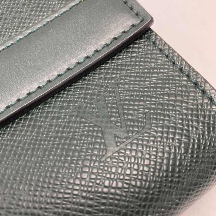 LOUIS VUITTON ルイヴィトン タイガ ボルガ M30204 エピセア クラッチ 
