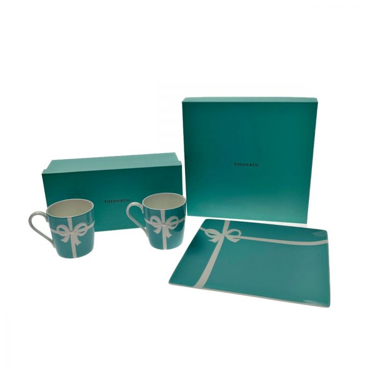 Tiffany & Co. ティファニー 《 リボン ブルー ボックス マグカップ2客＆プレート 》Tiffany & Co.  ｜中古｜なんでもリサイクルビッグバン