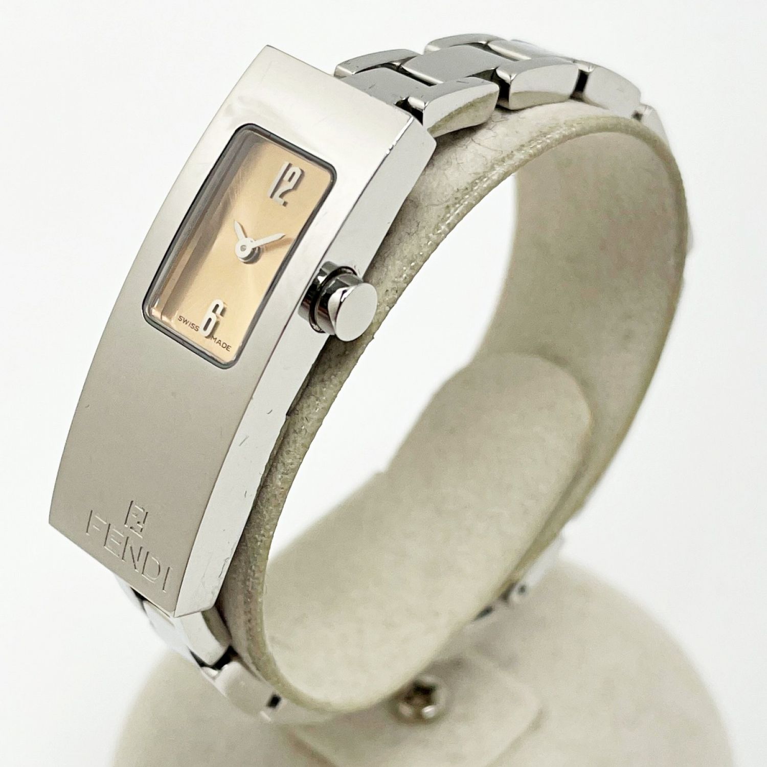 FENDI フェンディレディース腕時計 シルバー - 腕時計