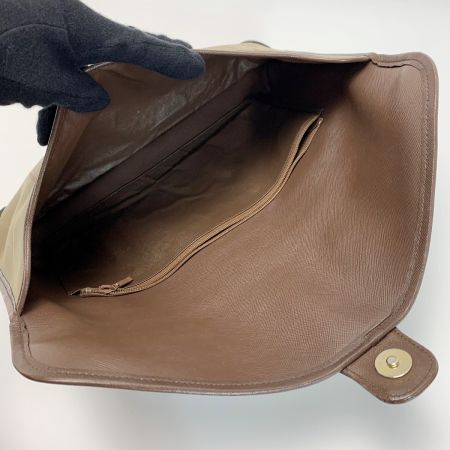  Burberrys バーバリーズ メガチェック レトロ カーキ クラッチバッグ  メンズ 