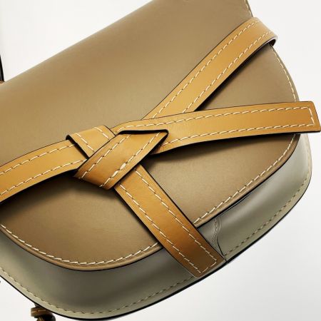  LOEWE ロエベ ゲートバッグ ショルダーバッグ 062032 ベージュ×グレー レザー ゴールド金具 レディース 布袋有