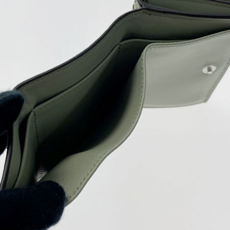  FENDI フェンディ ピーカブー 3つ折り財布 8M0426 オリーブ コンパクトウォレット 箱・布袋有 PEEKABOO