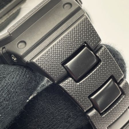  CASIO カシオ G-SHOCK 電波ソーラー GW-M5610UBC-1JF ブラック メンズ メタルコアバンド 腕時計