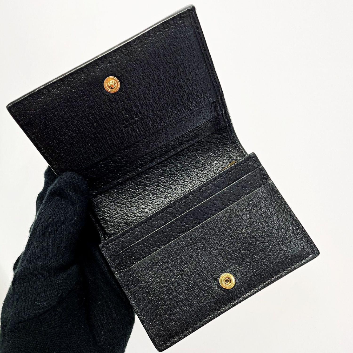 【美品】グッチ　レザー　マーモント　金具　二つ折り　財布　ブラック