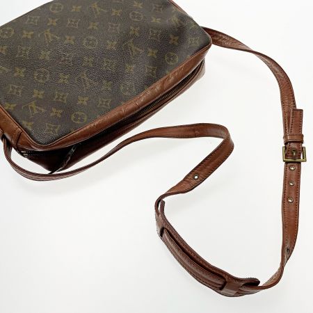 中古】 LOUIS VUITTON ルイヴィトン サック バンドリエール30 M51364 ...