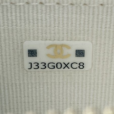  CHANEL シャネル ココマーク マトラッセ ラウンドファスナー コインケース ホワイト キャビアスキン 財布