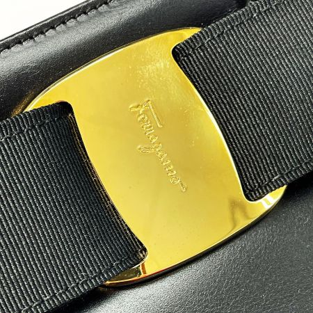  Salvatore Ferragamo サルヴァトーレフェラガモ ヴァラ BA-214178 ブラック ハンドバッグ レザー レディース 布袋有