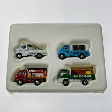   TOMICA トミカ どこか懐かしい 街で見かけるくるまセット  4台セット TOMY トミー