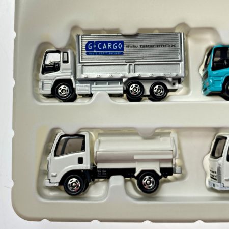   TOMICA トミカ ミニカー ギガ＆エルフトラックセット 4台セット TOMY トミー