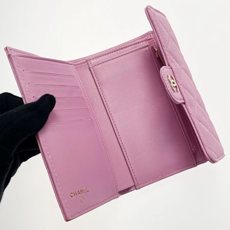  CHANEL シャネル マトラッセ タイムレスクラシック ライン AP0232 ライトピンク 3つ折り財布 キャビアスキン レディース