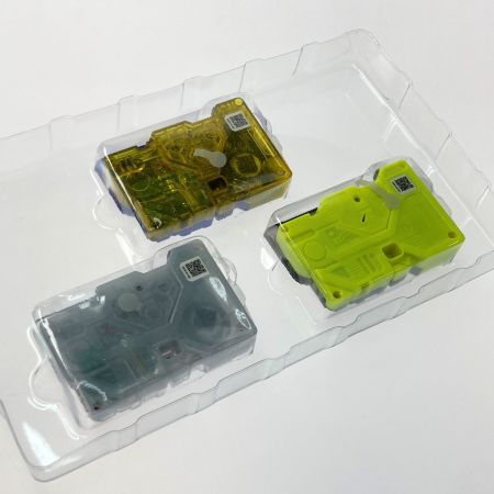  BANDAI バンダイ 仮面ライダーゼロワン Xメモリアルプログライズキーセット SIDE 飛電インテリジェンス