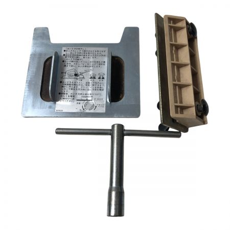 €€ MAKITA マキタ 110mm カンナ 1911B