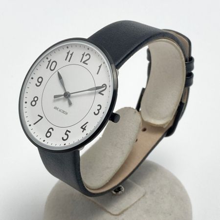  ARNE JACOBSEN ステーション 1902-1971 ホワイト クォーツ レディース 腕時計